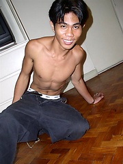Oriental guy huge cumshot